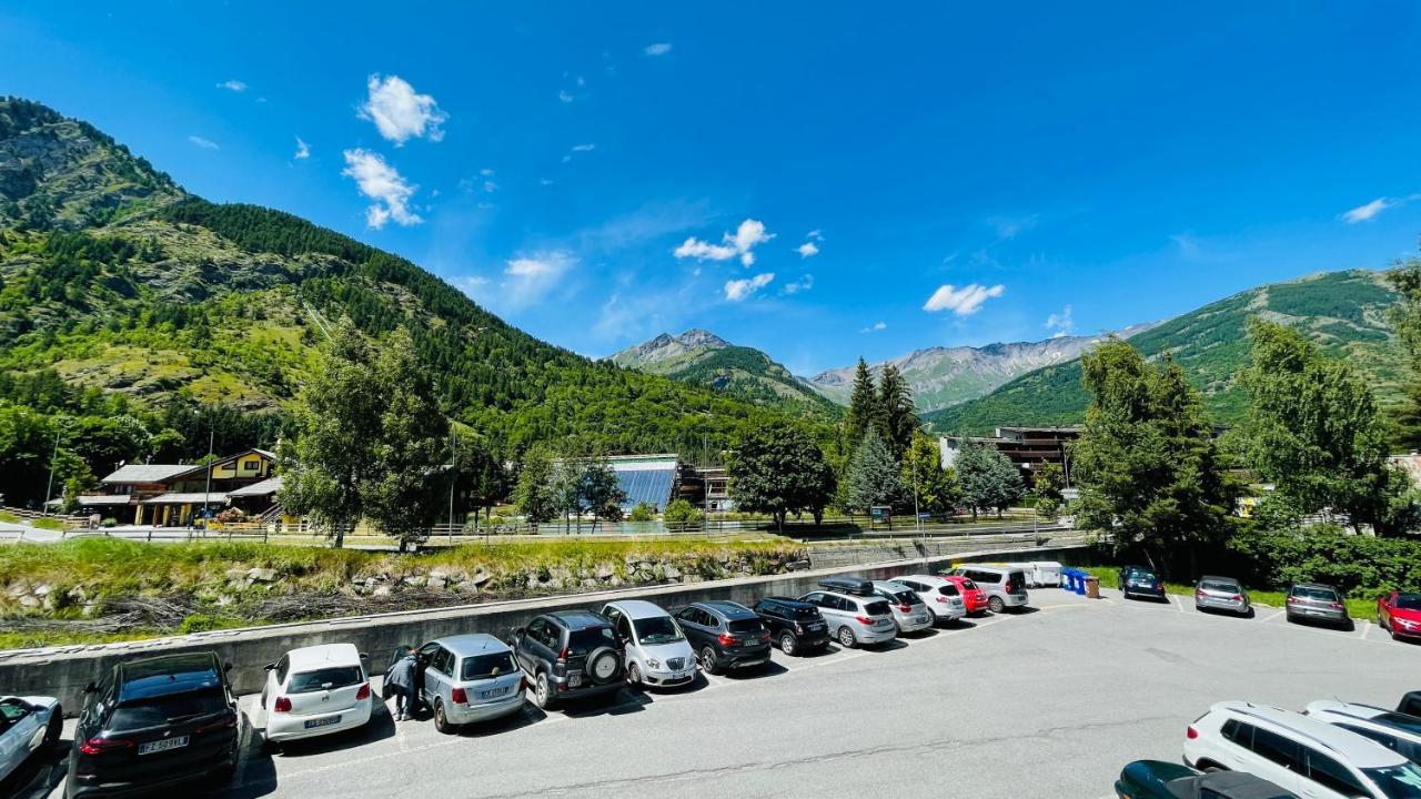Appartamento Smith Roero - Affitti Brevi Italia Bardonecchia Eksteriør bilde
